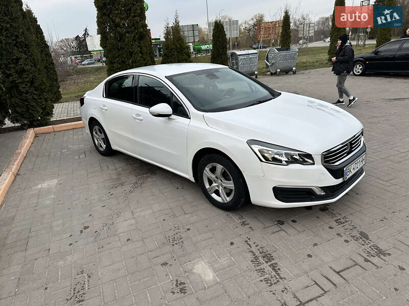 Седан Peugeot 508 2015 в Дубні