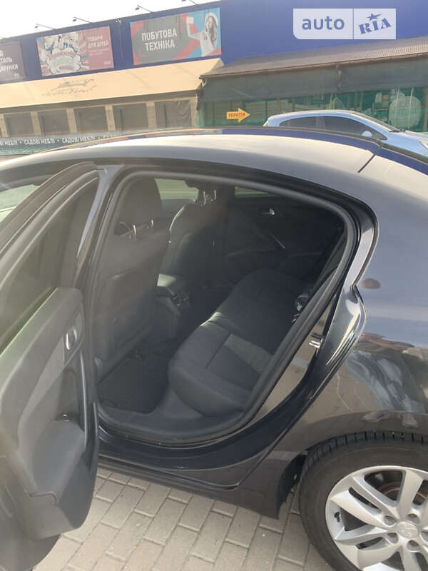 Седан Peugeot 508 2011 в Татарове