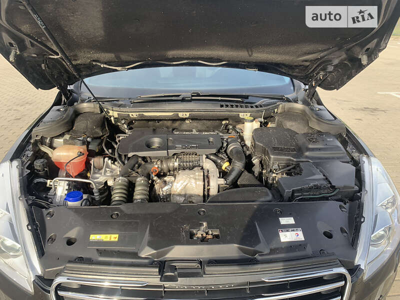 Седан Peugeot 508 2011 в Татарове