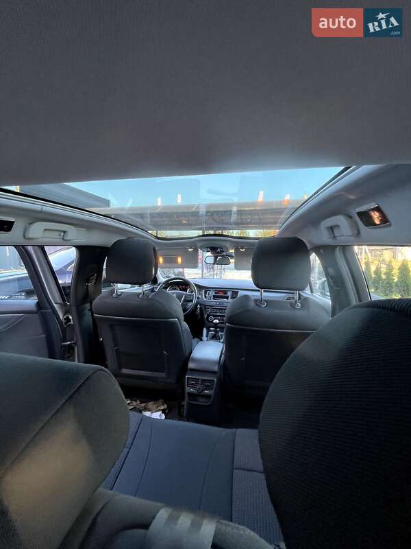 Универсал Peugeot 508 2011 в Самборе