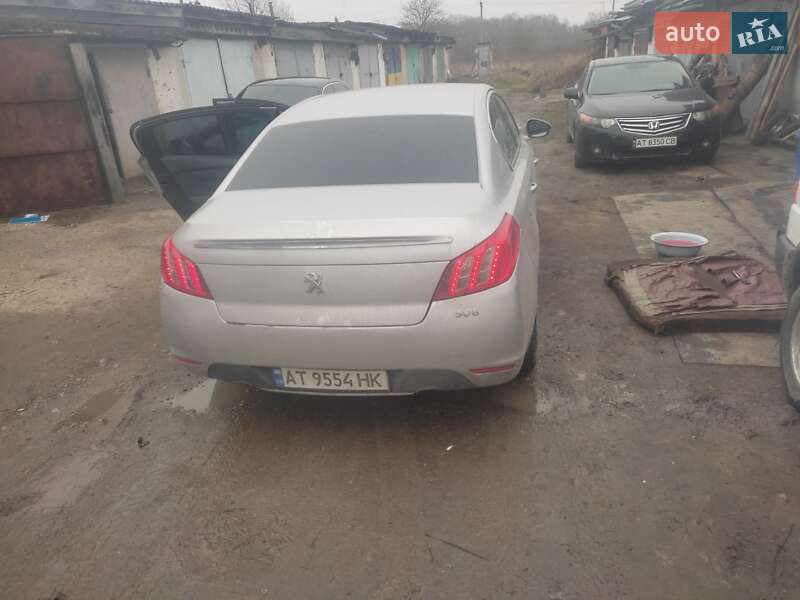 Седан Peugeot 508 2012 в Галичі