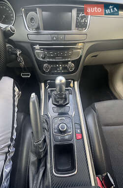 Седан Peugeot 508 2012 в 