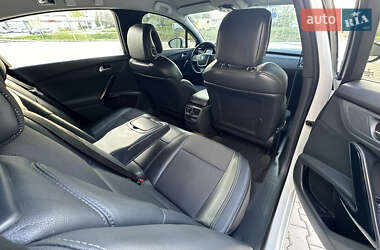Седан Peugeot 508 2016 в 