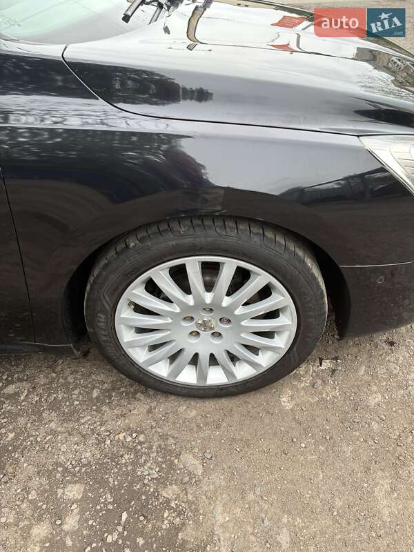 Універсал Peugeot 508 2011 в Ужгороді