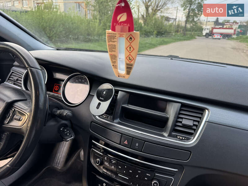 Седан Peugeot 508 2011 в Чернівцях