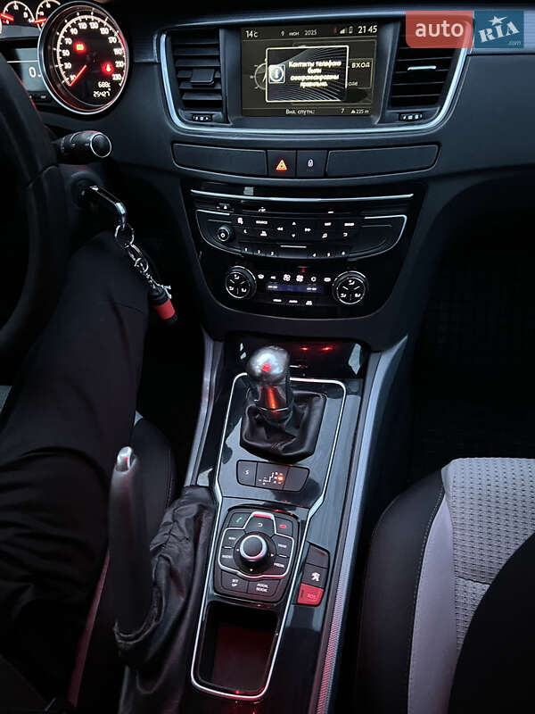 Седан Peugeot 508 2013 в Ровно