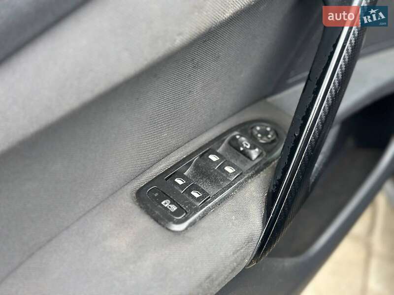 Седан Peugeot 508 2012 в Львове