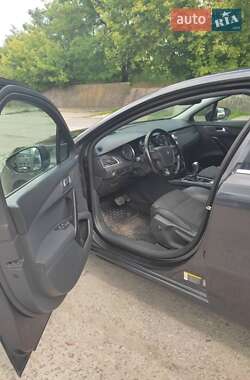 Седан Peugeot 508 2015 в 