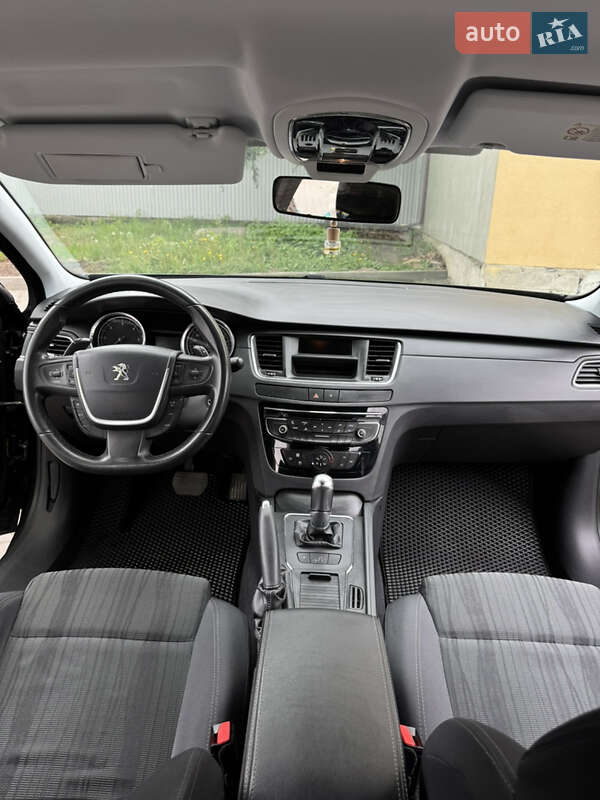 Седан Peugeot 508 2011 в Дубно