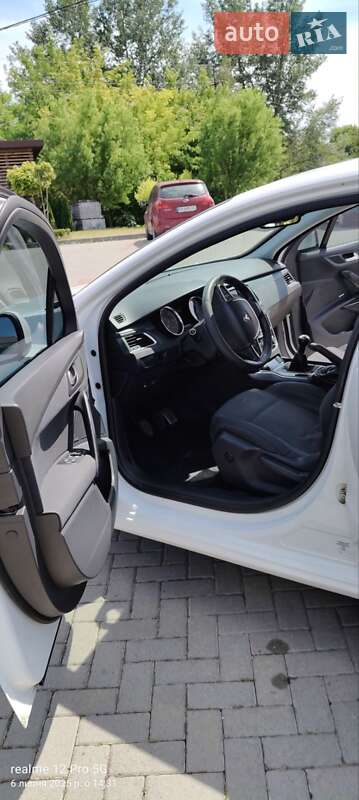 Седан Peugeot 508 2012 в Золочеві