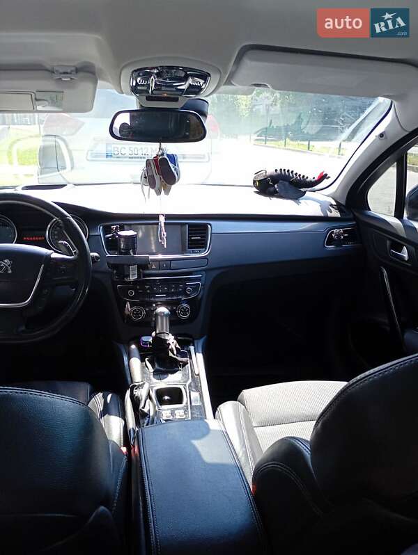 Седан Peugeot 508 2011 в Львові