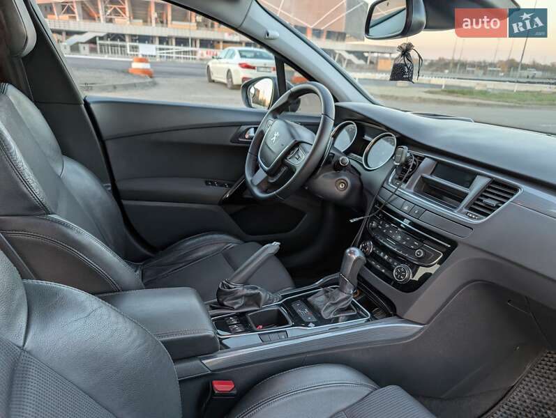 Седан Peugeot 508 2011 в Львове