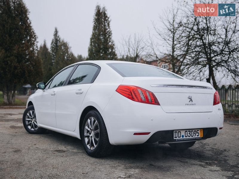 Седан Peugeot 508 2011 в Бучаче