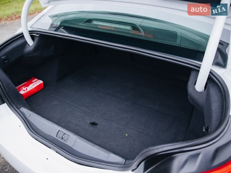 Седан Peugeot 508 2011 в Бучаче