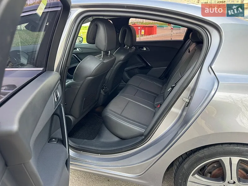 Peugeot 508 2017 VIN VF38DAHWTHL024947 фото оголошення 22 з 60
