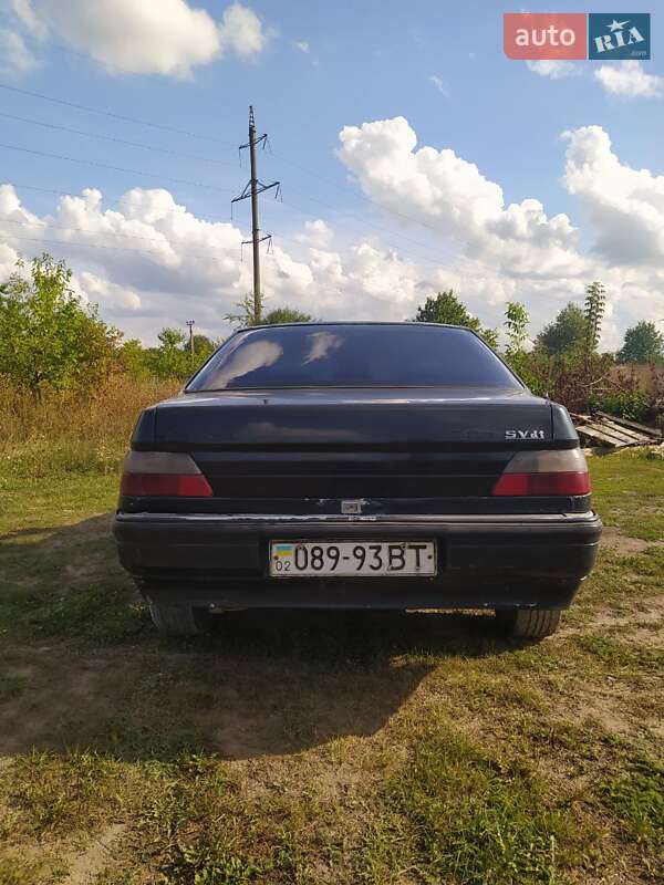 Peugeot 605 1992