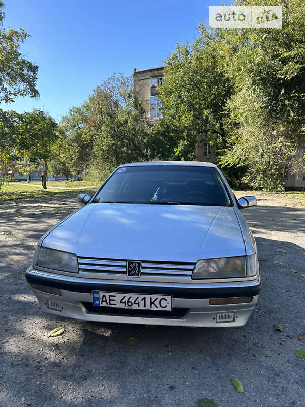 Седан Peugeot 605 1990 в Вольнянске