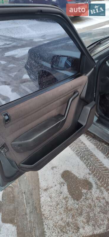 Седан Peugeot 605 1990 в Гадяче