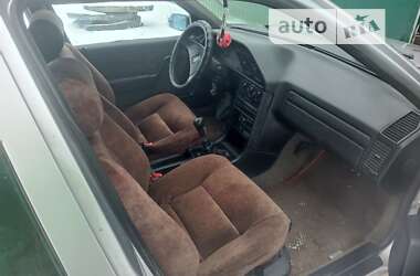 Седан Peugeot 605 1991 в Полтаві