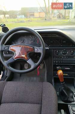 Седан Peugeot 605 1993 в Жидачове