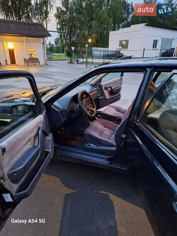 Peugeot 605