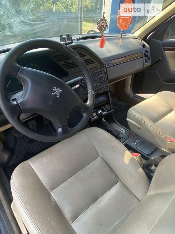 Седан Peugeot 605 1998 в Кривом Роге