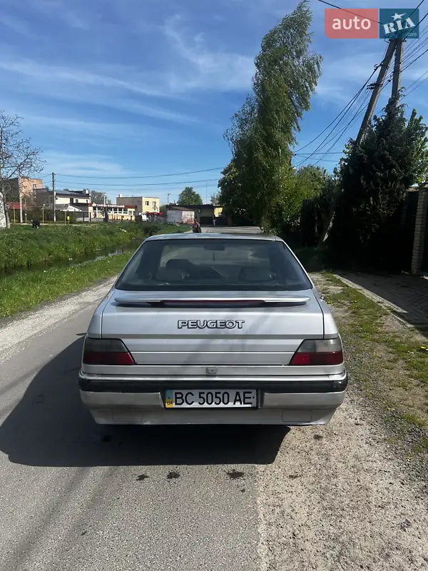 Peugeot 605