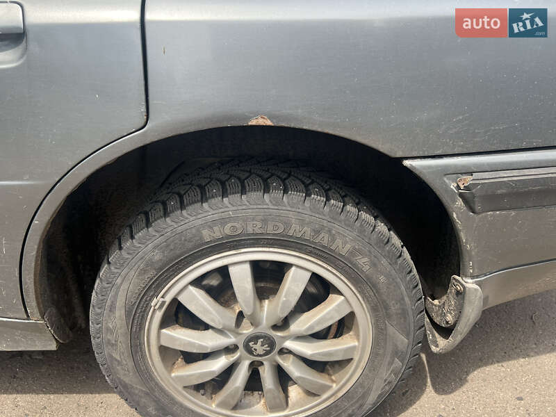 Седан Peugeot 605 1990 в Краматорську