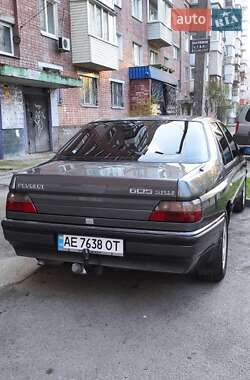 Седан Peugeot 605 1992 в Дніпрі