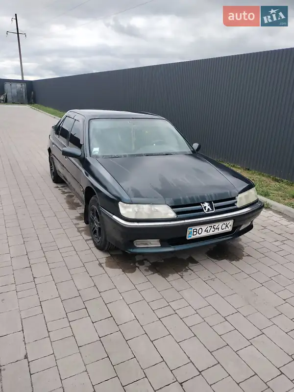 Peugeot 605
