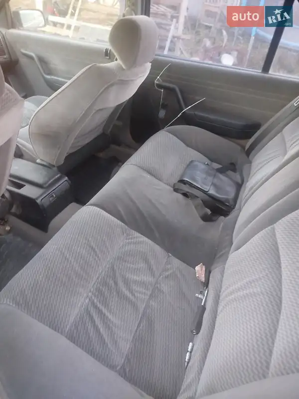 Peugeot 605
