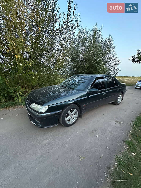 Седан Peugeot 605 1995 в Буську