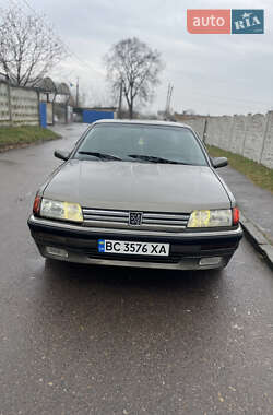 Седан Peugeot 605 1992 в Жовкві