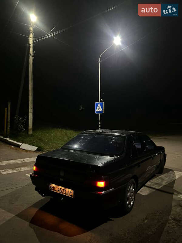 Седан Peugeot 605 1996 в Млиніві