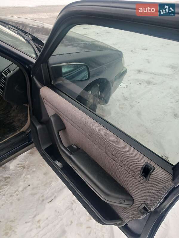 Седан Peugeot 605 1990 в Житомире