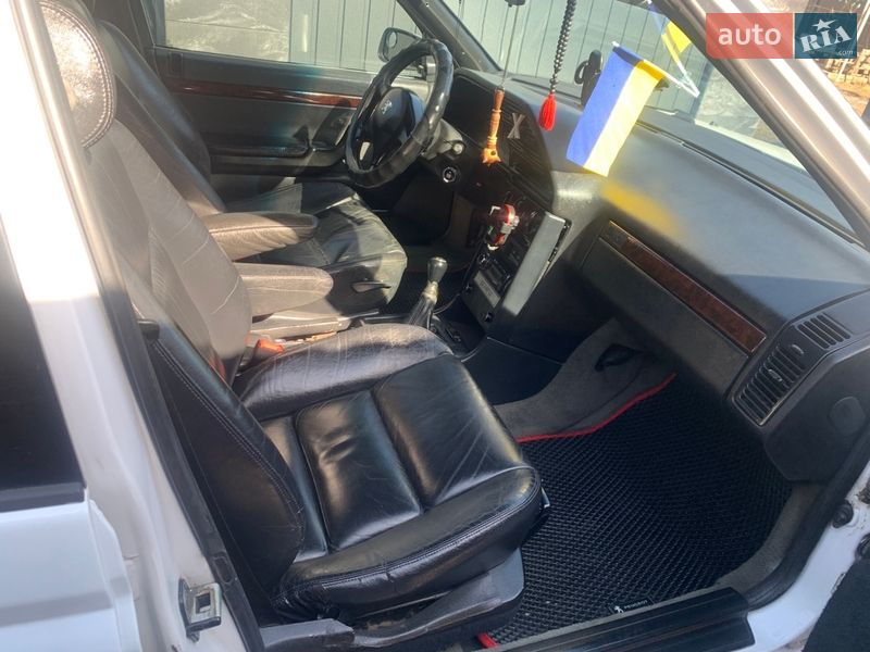 Седан Peugeot 605 1990 в Виннице