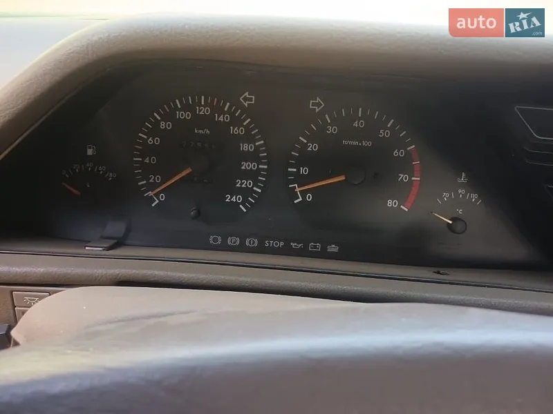 Peugeot 605