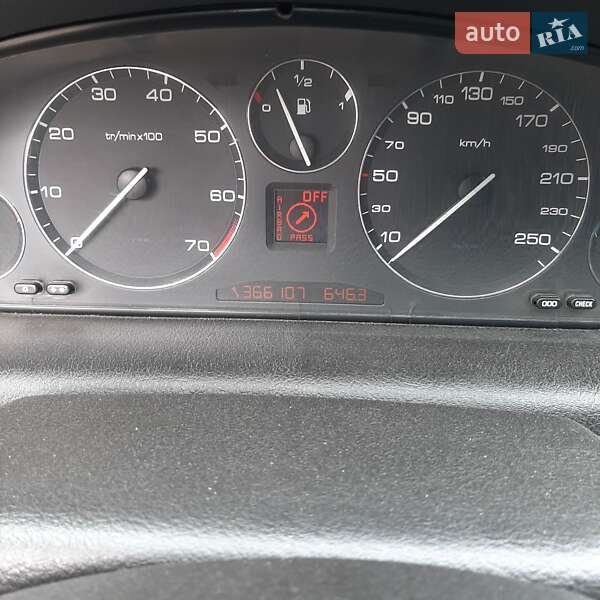 Седан Peugeot 607 2001 в Малине