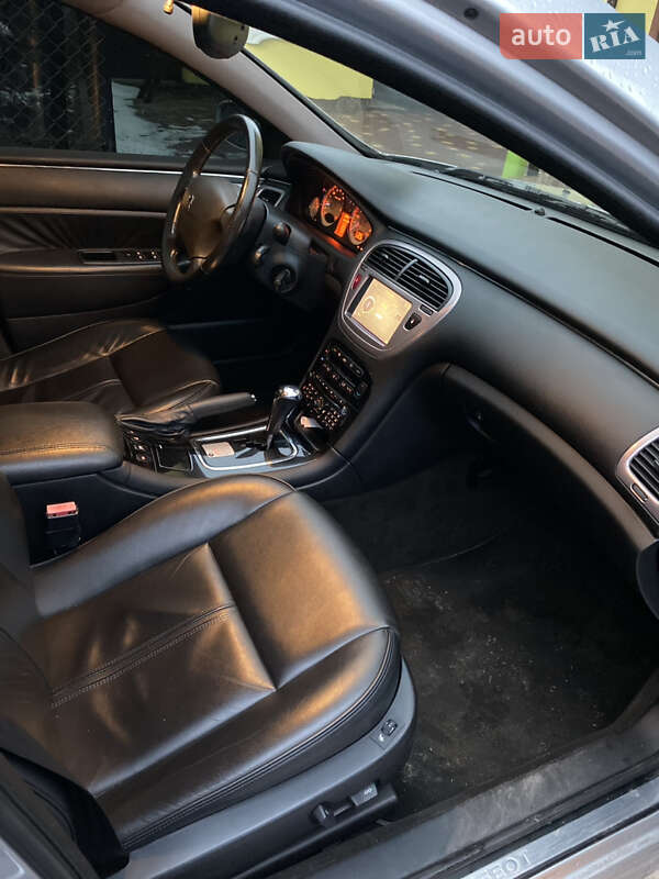 Седан Peugeot 607 2008 в Киверцах
