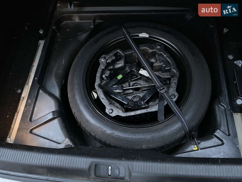 Седан Peugeot 607 2008 в Киверцах
