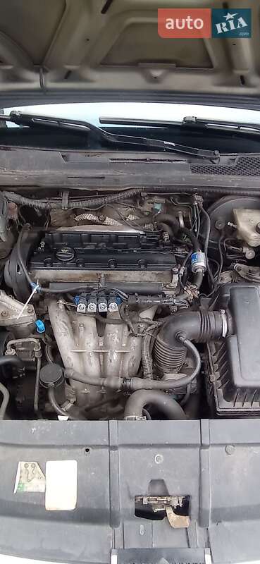 Седан Peugeot 607 2004 в Кривому Розі