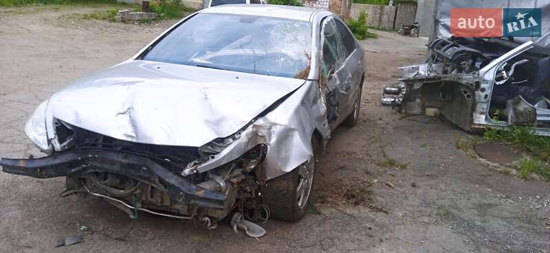 Peugeot 607 2006