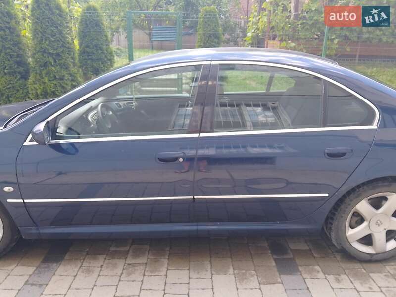 Peugeot 607 2004