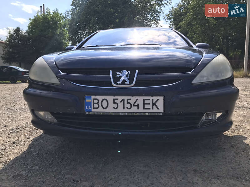 Седан Peugeot 607 2002 в Отинії