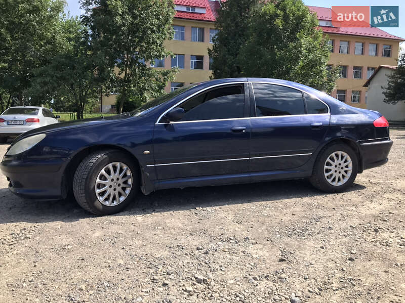 Седан Peugeot 607 2002 в Отинії