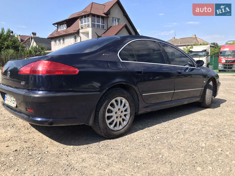 Седан Peugeot 607 2002 в Отинії