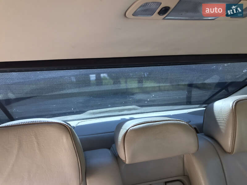 Седан Peugeot 607 2002 в Отинії