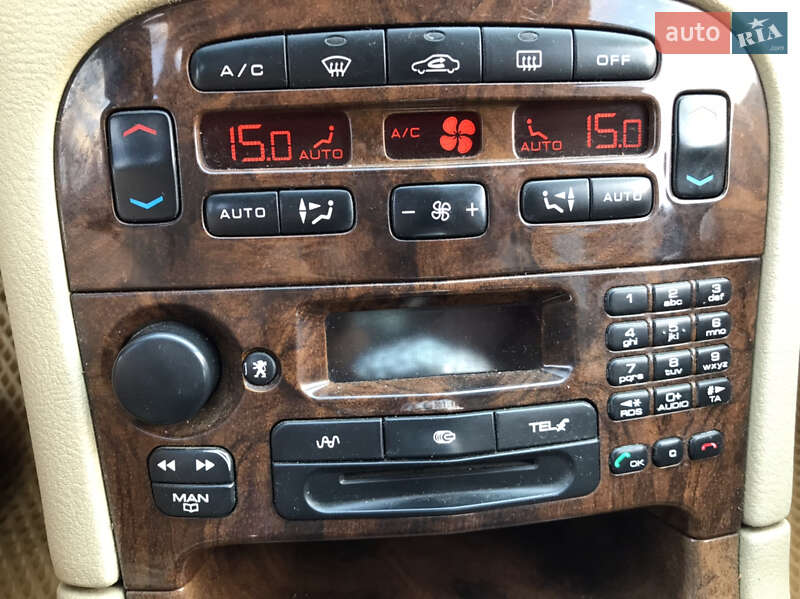 Седан Peugeot 607 2002 в Отинії