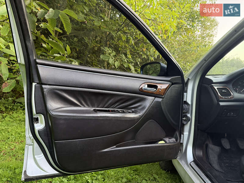 Седан Peugeot 607 2009 в Тернополе