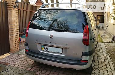 Мінівен Peugeot 807 2004 в 